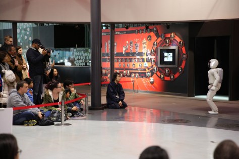 K_QO8A7013_Miraikan_Asimo.JPG